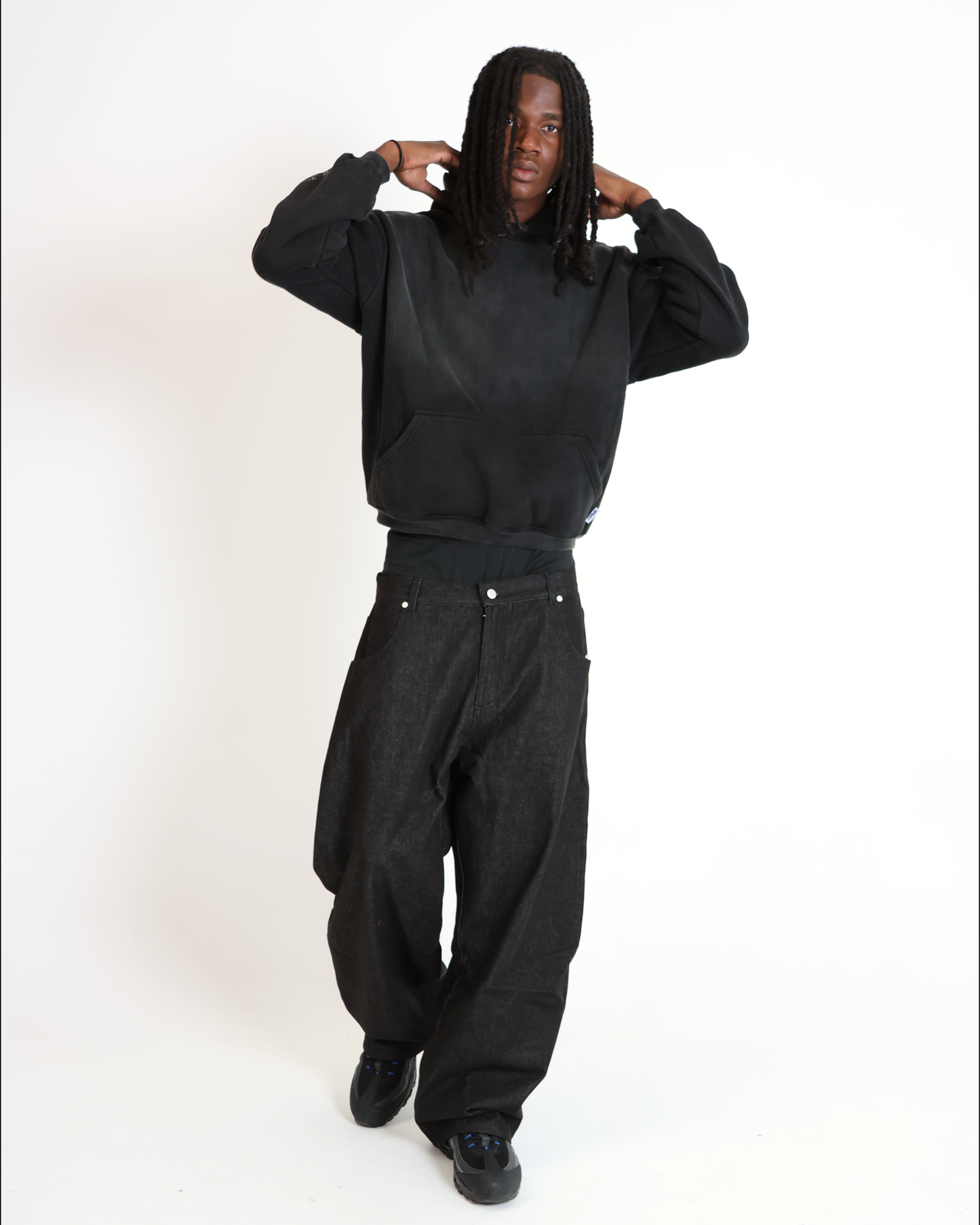 MOTION DENIM (BLACK)